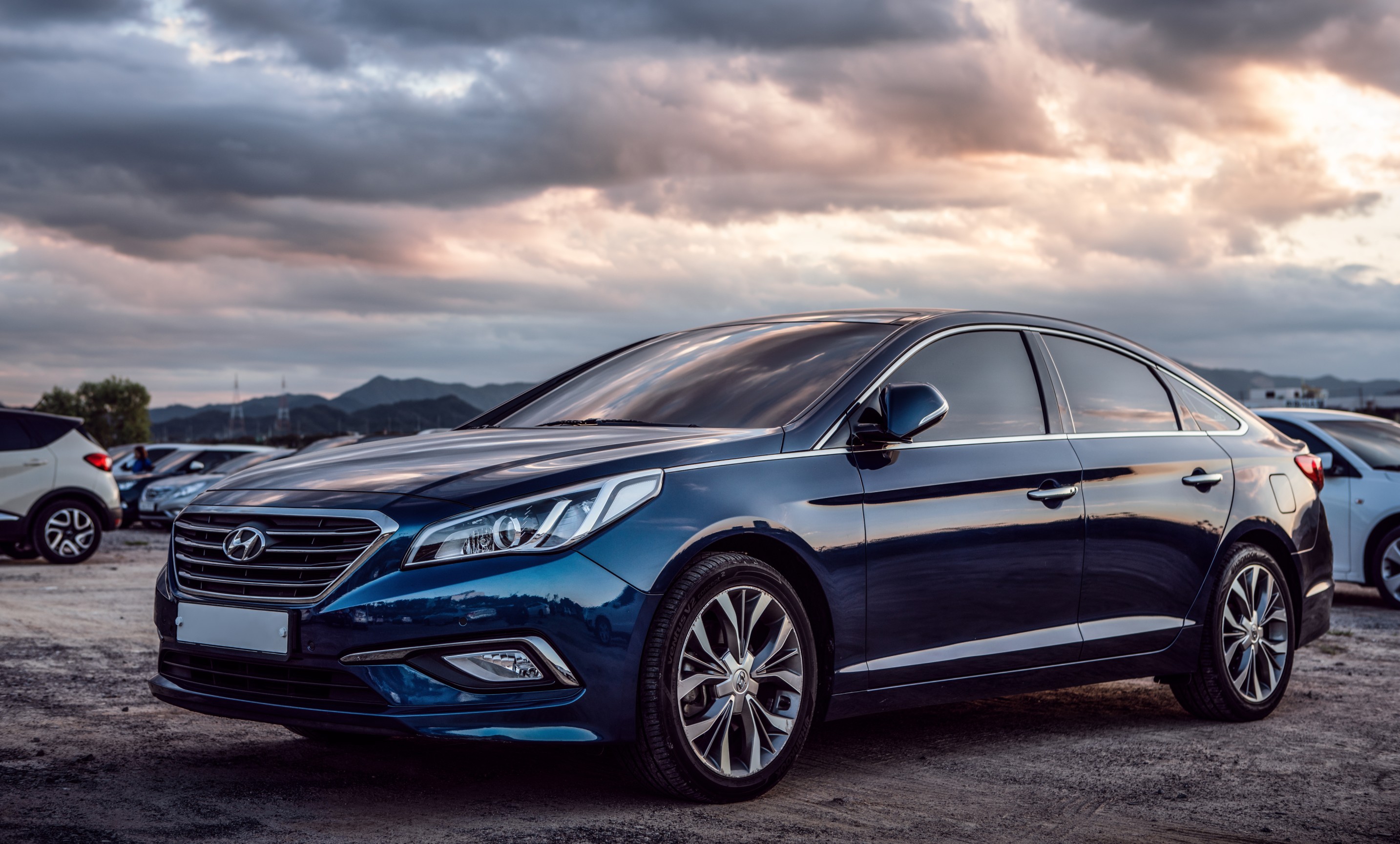 Hyundai used engines vehicle image