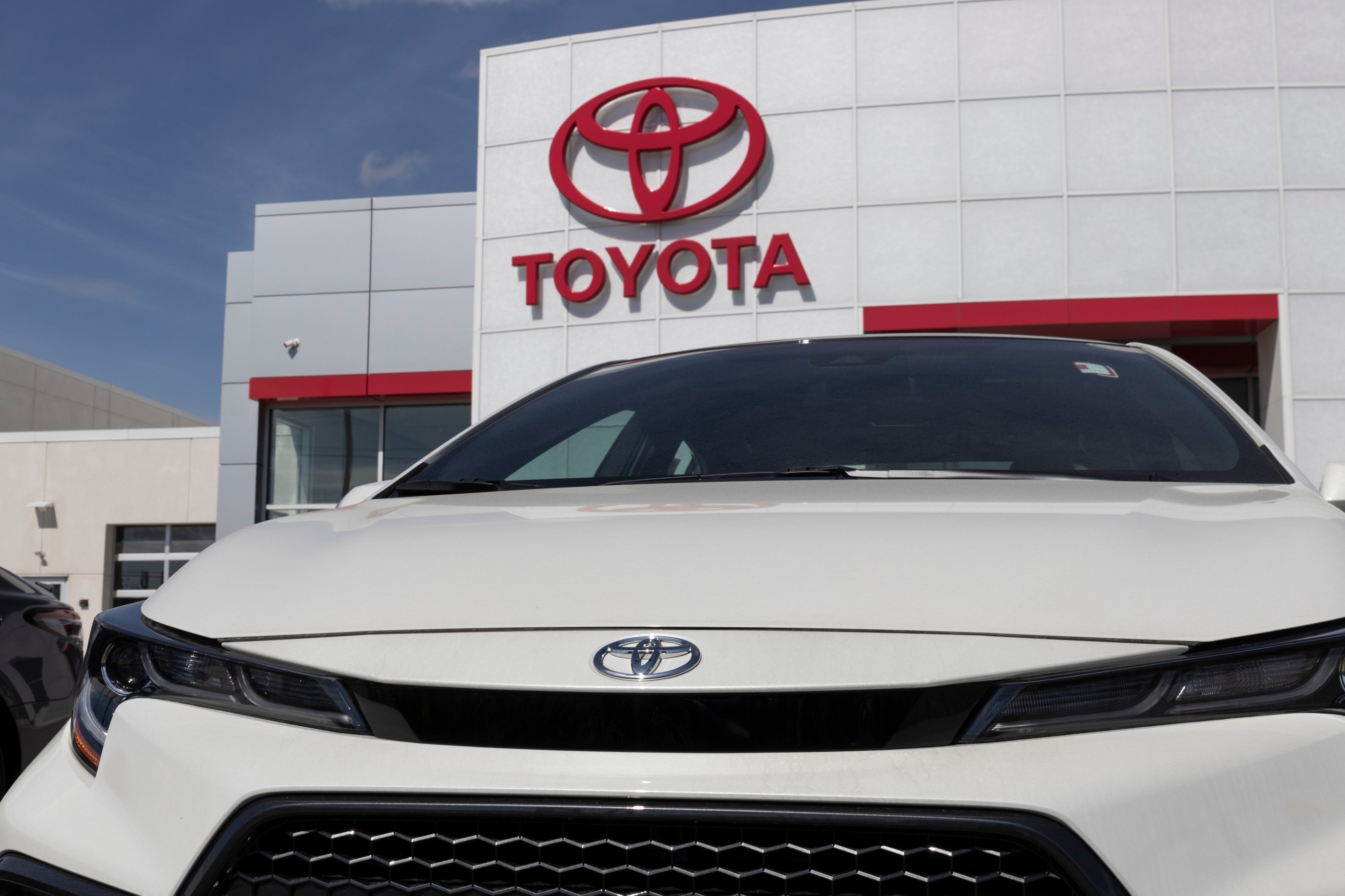 Toyota used engines vehicle image